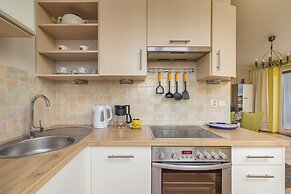 Okopowa Apartment Kołobrzeg by Renters