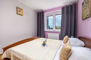 Okopowa Apartment Kołobrzeg by Renters