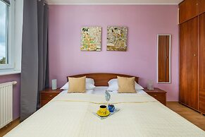 Okopowa Apartment Kołobrzeg by Renters