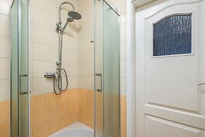 Okopowa Apartment Kołobrzeg by Renters