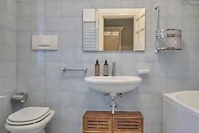 Milan Retreats Duomo Carrobbio