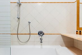 Milan Retreats Duomo Carrobbio