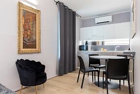 Milan Retreats Duomo Carrobbio