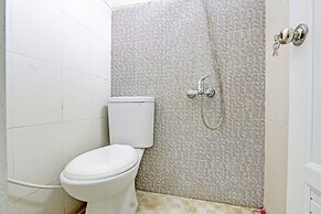 OYO 93011 Hotel Griya Lestari Pati 2