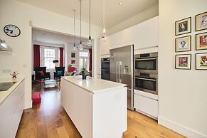 The Clapham Crib