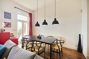 The Clapham Crib