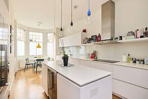 The Clapham Crib