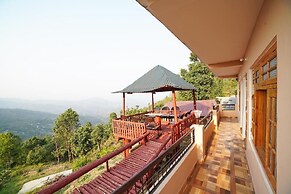 Hotel Pine & Dine Almora