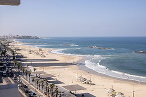 Grand Sea View Retreat by Sea N' Rent