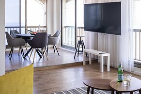 Grand Sea View Retreat by Sea N' Rent