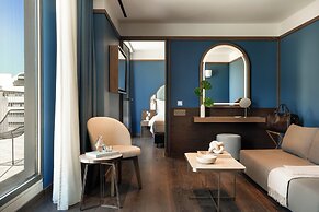 Mitsis N'U Piraeus Port