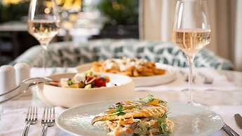 Mitsis N'U Piraeus Port