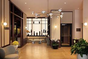 Mitsis N'U Piraeus Port