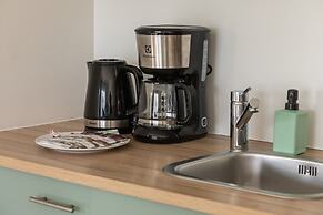 Sweet Apartment Five Seas by Renters