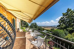 Amazing Villa Near The Lake With Pool