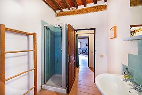 Amazing Villa Near The Lake With Pool