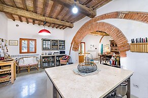 Amazing Villa Near The Lake With Pool