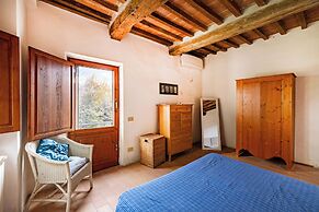 Amazing Villa Near The Lake With Pool