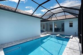 Beautiful 5 Bed Pool Home In Reunion-1223ms 5 Bedroom Home by RedAwnin