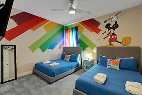 Beautiful 5 Bed Pool Home In Reunion-1223ms 5 Bedroom Home by RedAwnin