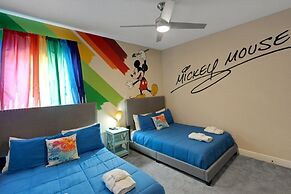 Beautiful 5 Bed Pool Home In Reunion-1223ms 5 Bedroom Home by RedAwnin