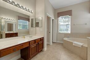 Beautiful 5 Bed Pool Home In Reunion-1223ms 5 Bedroom Home by RedAwnin