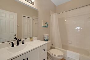 Beautiful 5 Bed Pool Home In Reunion-1223ms 5 Bedroom Home by RedAwnin