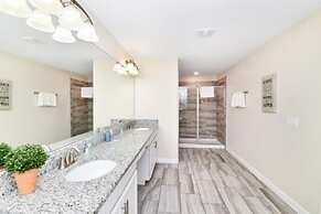 Spacious 5 Bed Pool Home With Game Room-5488sc 5 Bedroom Home by RedAw