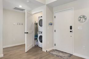 Primo Lagoon Retreat 3 Bedroom Condo