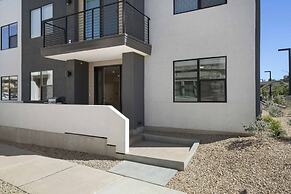 Primo Lagoon Retreat 3 Bedroom Condo