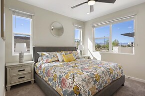 Primo Lagoon Retreat 3 Bedroom Condo