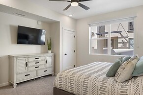 Primo Lagoon Retreat 3 Bedroom Condo