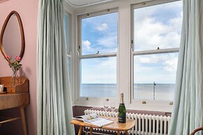 Astondene, East Cliff