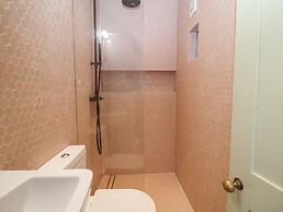 Astondene, East Cliff