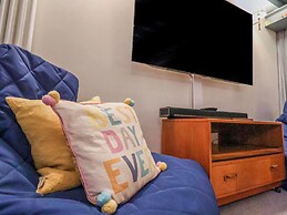 Astondene, East Cliff