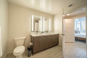 Tucker at Palmer Dadeland Miami