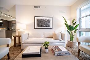 Tucker at Palmer Dadeland Miami