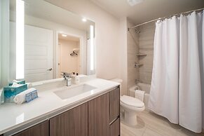 Tucker at Palmer Dadeland Miami