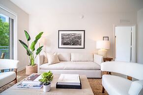 Tucker at Palmer Dadeland Miami