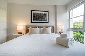 Tucker at Palmer Dadeland Miami