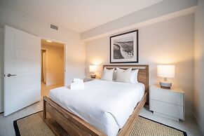 Tucker at Palmer Dadeland Miami