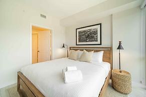 Tucker at Palmer Dadeland Miami