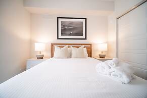 Tucker at Palmer Dadeland Miami