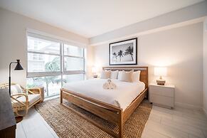 Tucker at Palmer Dadeland Miami