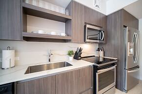 Tucker at Palmer Dadeland Miami