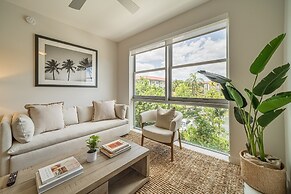 Tucker at Palmer Dadeland Miami