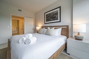 Tucker at Palmer Dadeland Miami