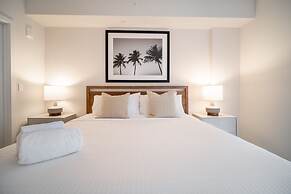 Tucker at Palmer Dadeland Miami