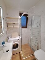 Studio Leo Apartment