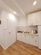 Studio Leo Apartment